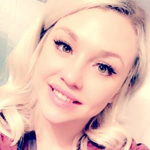 Meet your Posher, Kendra